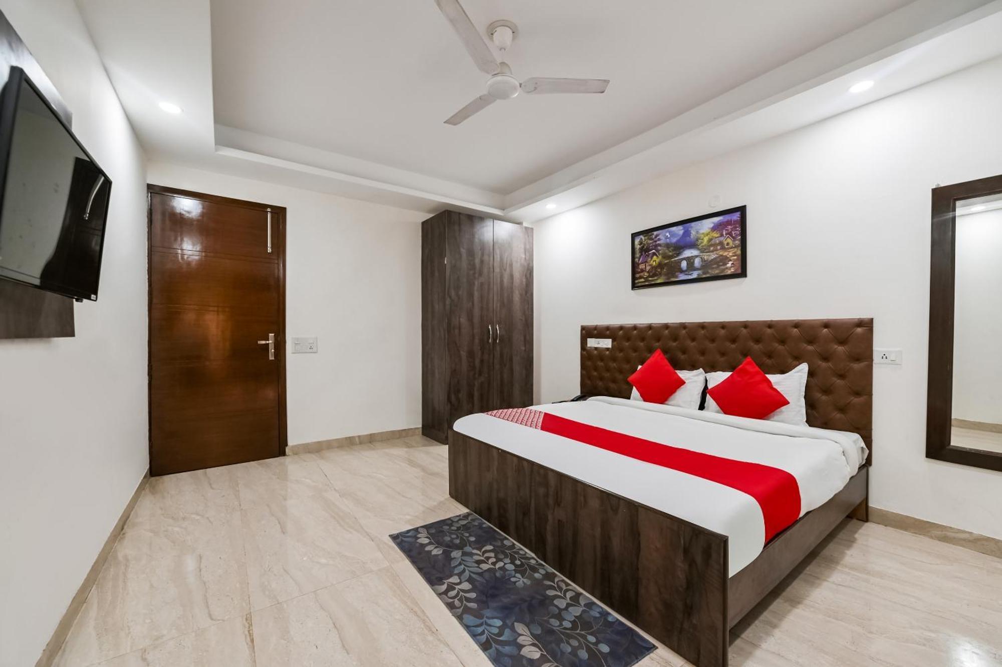 ניו דלהי Hotel O Premium Rooms Chhatarpur מראה חיצוני תמונה