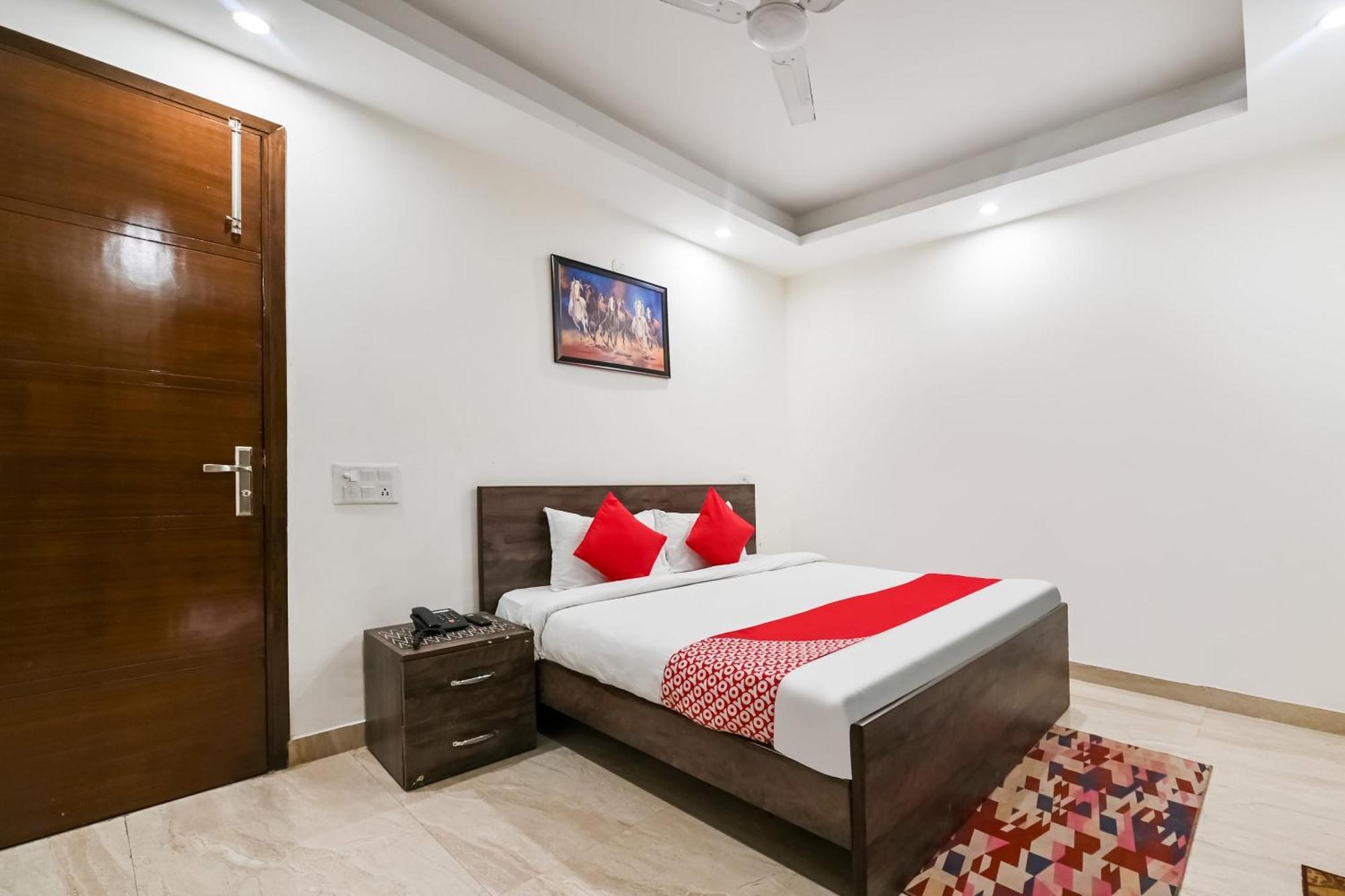 ניו דלהי Hotel O Premium Rooms Chhatarpur מראה חיצוני תמונה