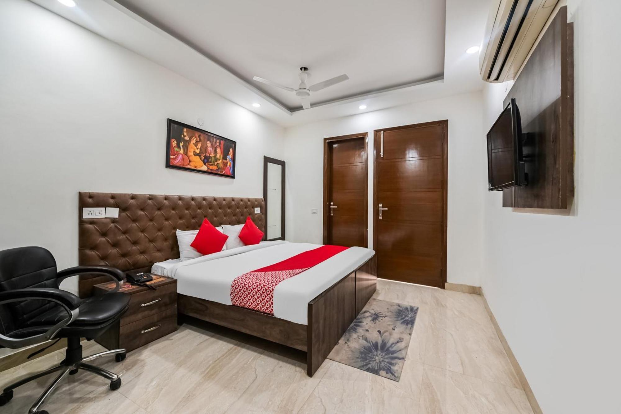 ניו דלהי Hotel O Premium Rooms Chhatarpur מראה חיצוני תמונה